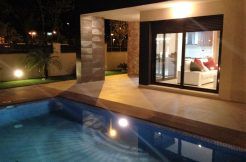 Detached Villas with garden Torre de la Horadada