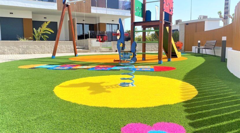 PARQUE INFANTIL 1